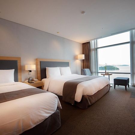 Hidden Bay Hotel Йосу Экстерьер фото
