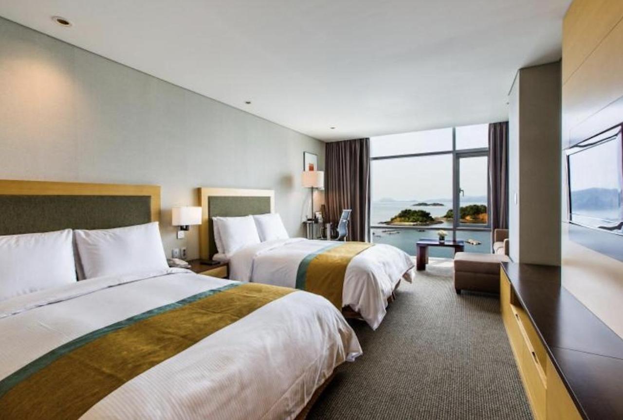 Hidden Bay Hotel Йосу Экстерьер фото