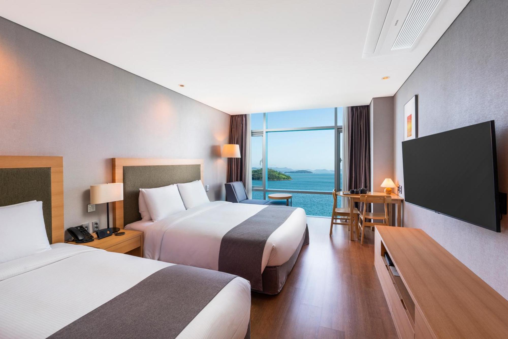 Hidden Bay Hotel Йосу Экстерьер фото