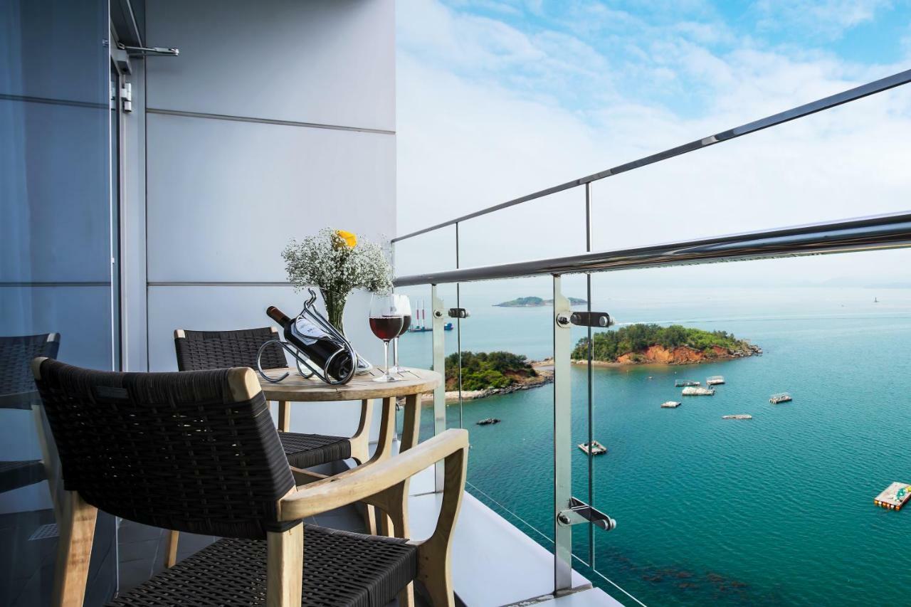 Hidden Bay Hotel Йосу Экстерьер фото
