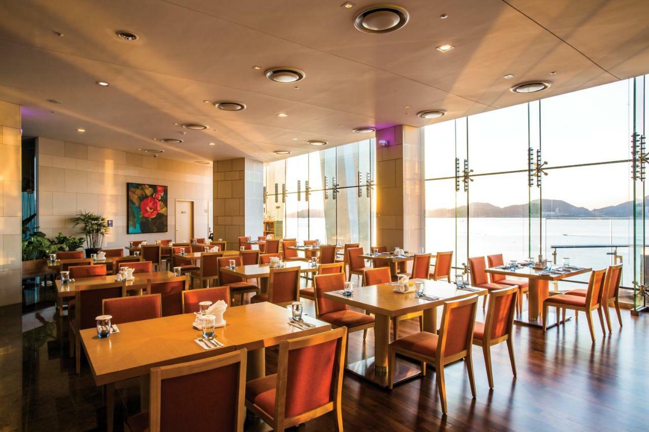 Hidden Bay Hotel Йосу Экстерьер фото